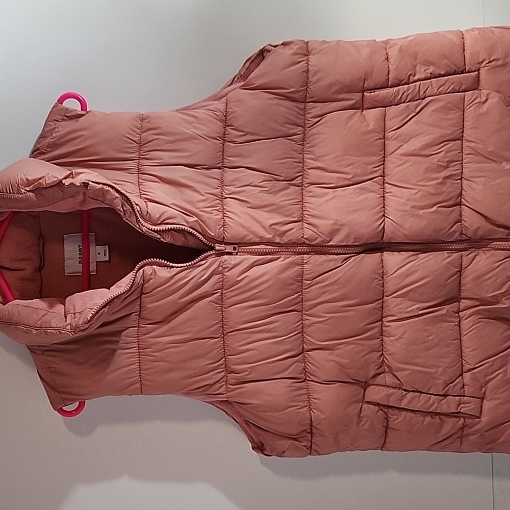 Old Navy pink puffer vest XL
